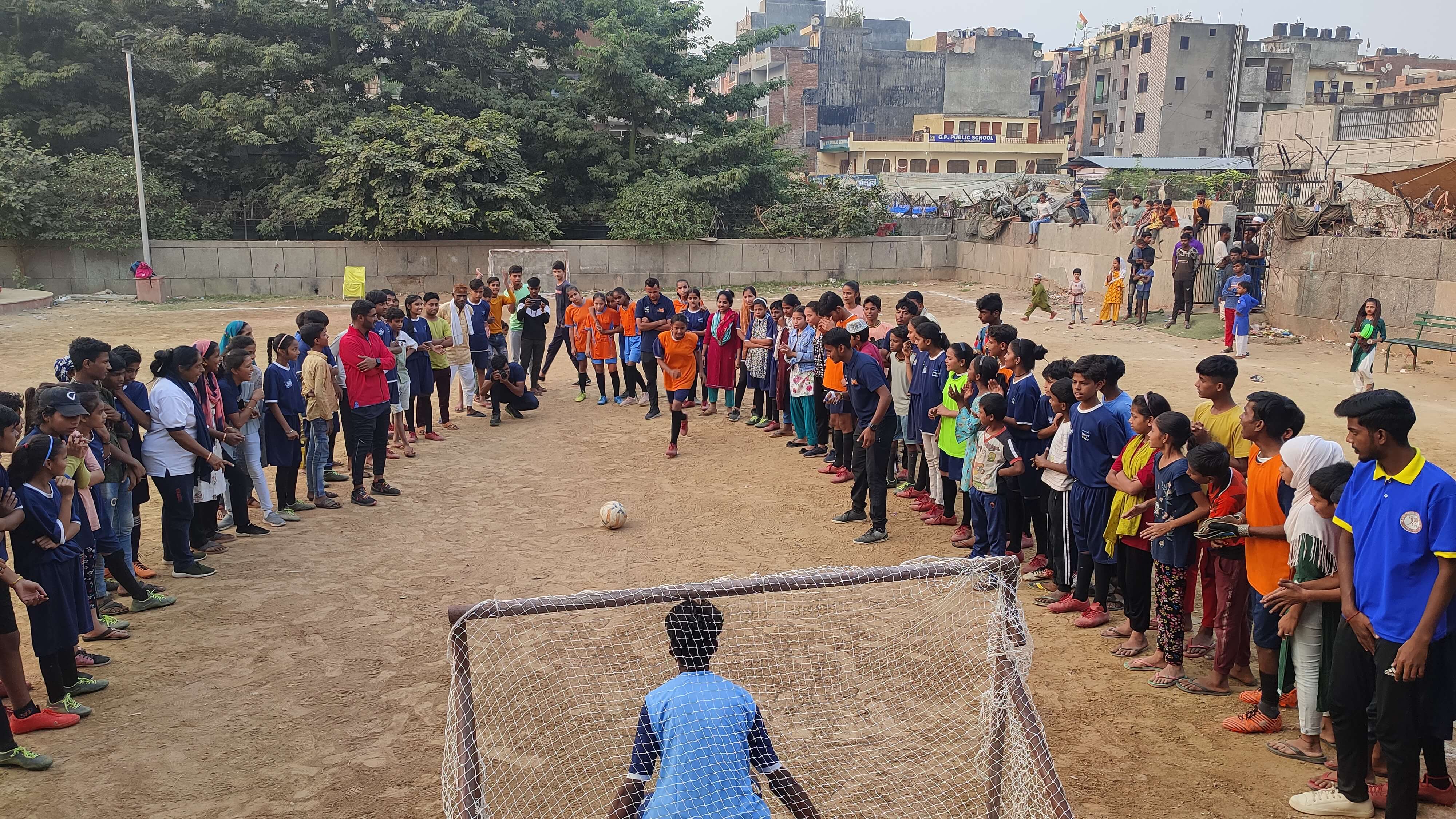 SLUM_SOCCER_2
